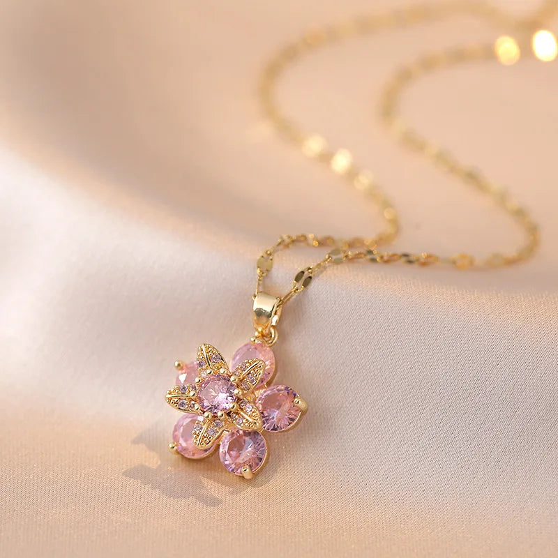 Shiny Zircon Romantic Flower Pendant Necklace For Women Gold Plated Rotatable Flowers Choker Girls Wedding Party Luxury Jewelry